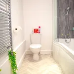 Сasa de vacaciones Lucky 7 - Near Bae, Docks, District - Ideal For Trade & Family - 2 Bedrooms - One Double Bed In Each Bedroom - Max 4 Guests *