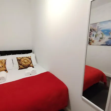 Lucky 7 - Ideal For Trade & Family - 2 Bedrooms - 2 Beds - Max 4 Guests - Close To Bae, Docks, District, Beaches Hébergement de vacances *