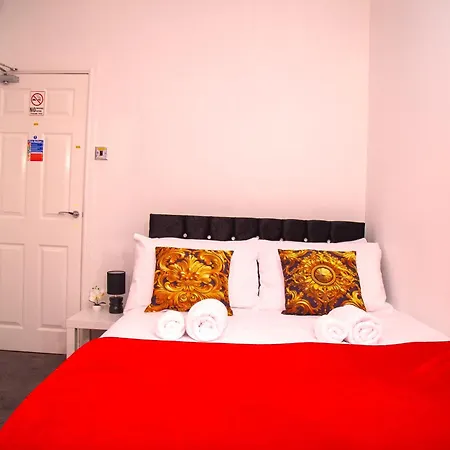 Hébergement de vacances Lucky 7 - Ideal For Trade & Family - 2 Bedrooms - 2 Beds - Max 4 Guests - Close To Bae, Docks, District, Beaches *