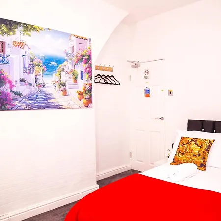Nyaraló Lucky 7 - Near Bae, Docks, District - Ideal For Trade & Family - 2 Bedrooms - One Double Bed In Each Bedroom - Max 4 Guests Barrow-in-Furness