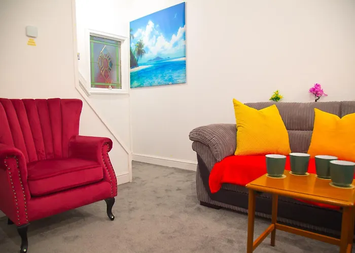 Barrow 7 - Near Bae, Docks, Lake District - Ideal For Trade & Family - 2 Bedrooms - One Double Bed In Each Bedroom - Max 4 Guests Holiday home Barrow-in-Furness